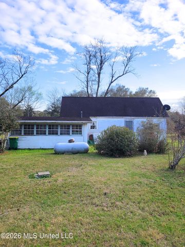 11213 Easley Road, Moss Point, MS 39562