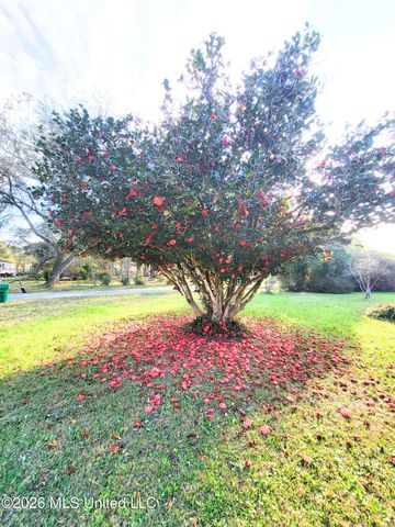 11213 Easley Road, Moss Point, MS 39562