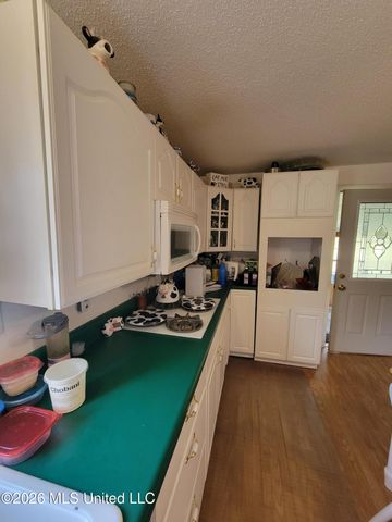 11213 Easley Road, Moss Point, MS 39562