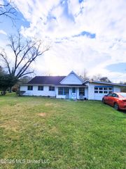 11213 Easley Road, Moss Point, MS 39562