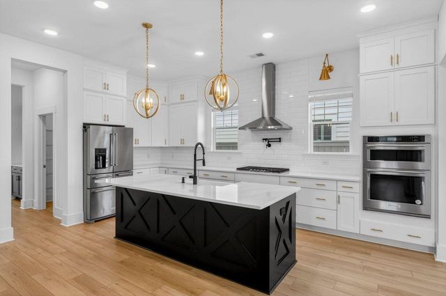 200 Symphony Avenue, Summerville, SC 29486