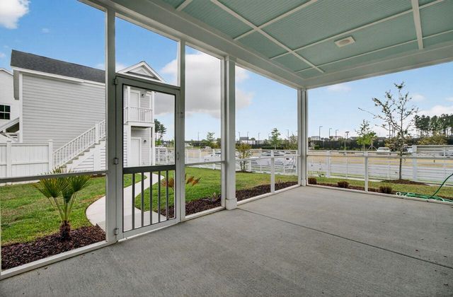 200 Symphony Avenue, Summerville, SC 29486