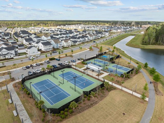 200 Symphony Avenue, Summerville, SC 29486