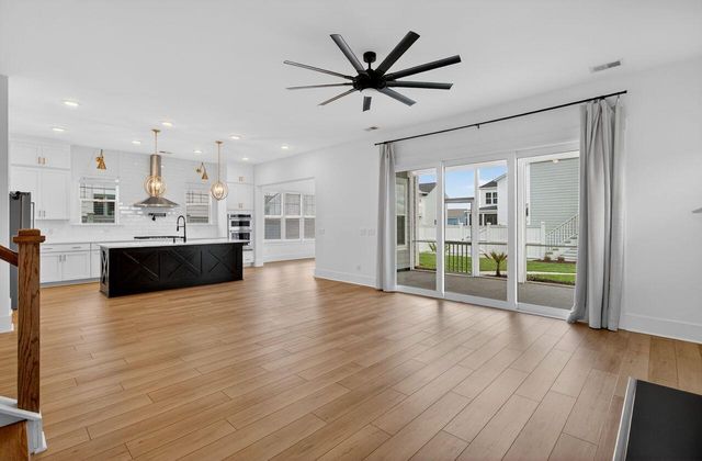 200 Symphony Avenue, Summerville, SC 29486