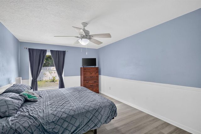 8295 SANDPINE Circle, Port St. Lucie, FL 34952