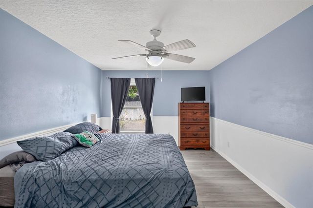 8295 SANDPINE Circle, Port St. Lucie, FL 34952