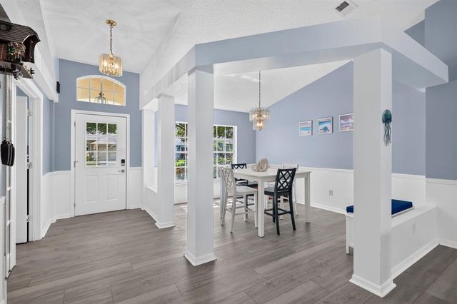 8295 SANDPINE Circle, Port St. Lucie, FL 34952