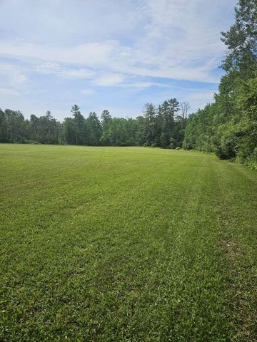 86 Hewitt Road, Claremont, NH 03743