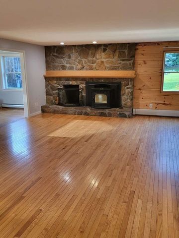 86 Hewitt Road, Claremont, NH 03743