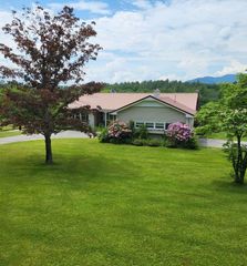 86 Hewitt Road, Claremont, NH 03743