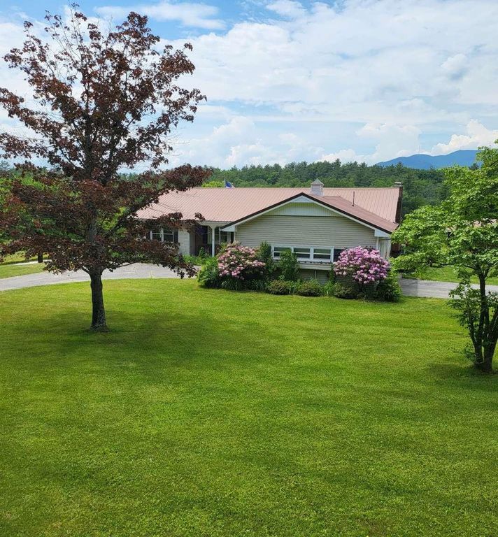 86 Hewitt Road, Claremont, NH 03743