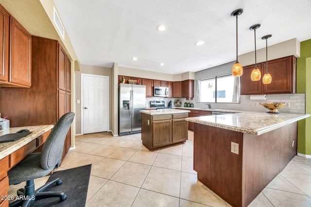 19017 N 96th Avenue, Peoria, AZ 85382