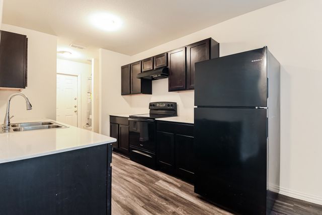 1123 Division Street, Greenville, TX 75401