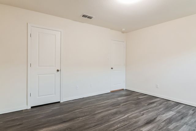 1123 Division Street, Greenville, TX 75401