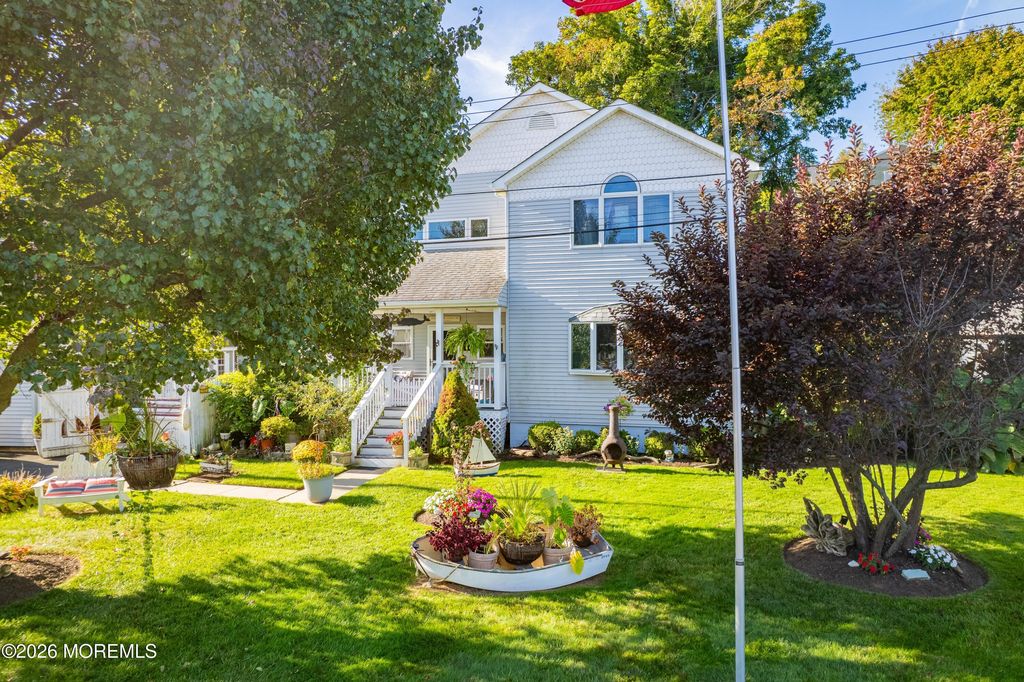 103 Shore Drive, Highlands, NJ 07732