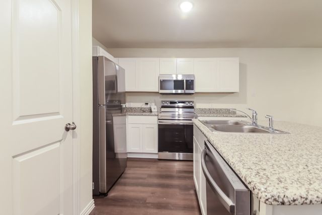 510 E Shepherd Street, Denison, TX 75021