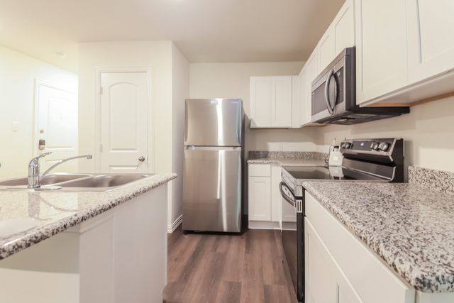 510 E Shepherd Street, Denison, TX 75021