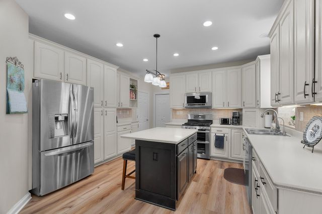 6844 Odell Avenue S, Denmark Twp, MN 55033