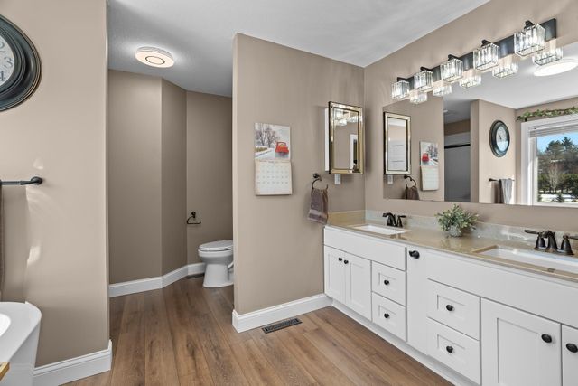 6844 Odell Avenue S, Denmark Twp, MN 55033