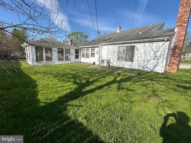 15 MATTHEWS RD, Newark, DE 19713