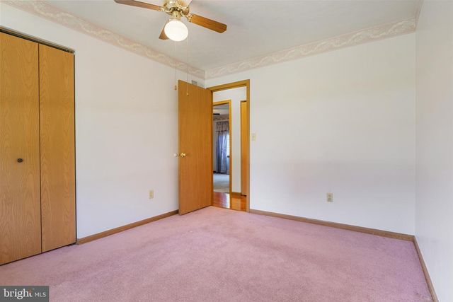 14 BENJAMIN DR, Hanover, PA 17331
