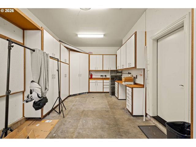 2356 Nw QUIMBY St, Portland, OR 97210