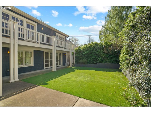 2356 Nw QUIMBY St, Portland, OR 97210