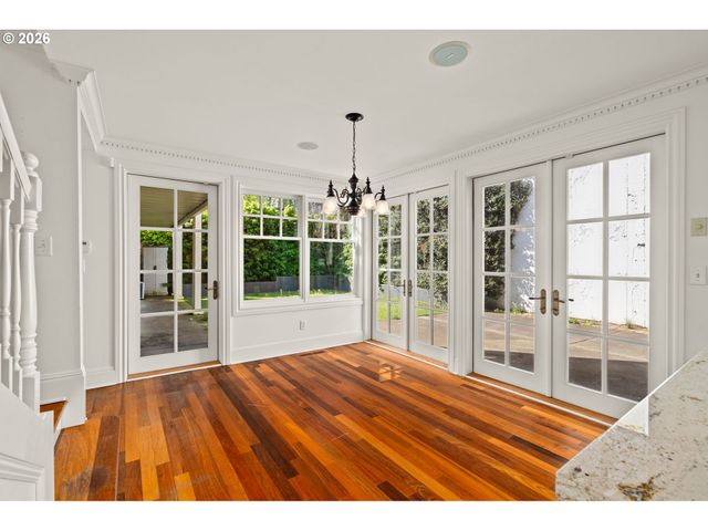 2356 Nw QUIMBY St, Portland, OR 97210