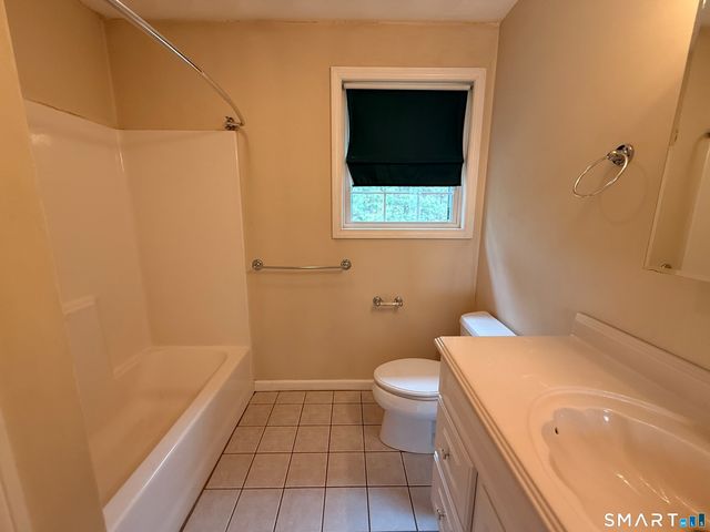 15 Salmon Drive, Brooklyn, CT 06234
