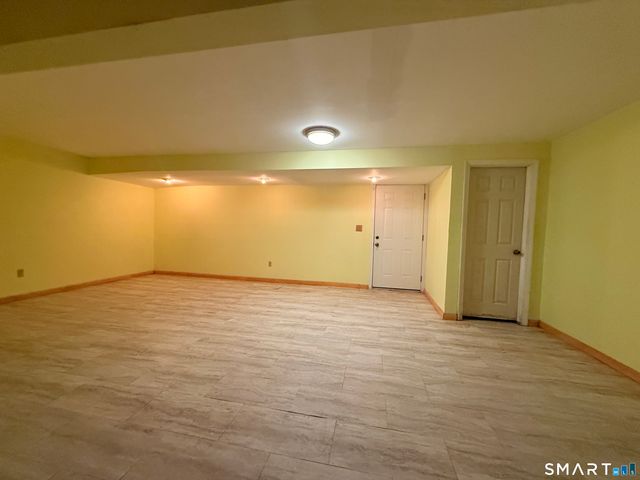 15 Salmon Drive, Brooklyn, CT 06234