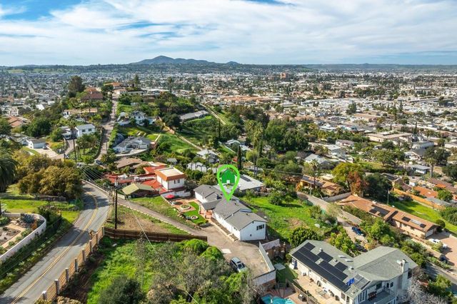 1192 Merritt Dr, El Cajon, CA 92020