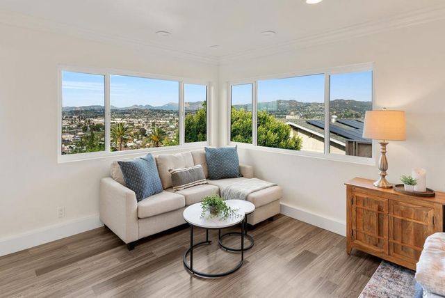 1192 Merritt Dr, El Cajon, CA 92020