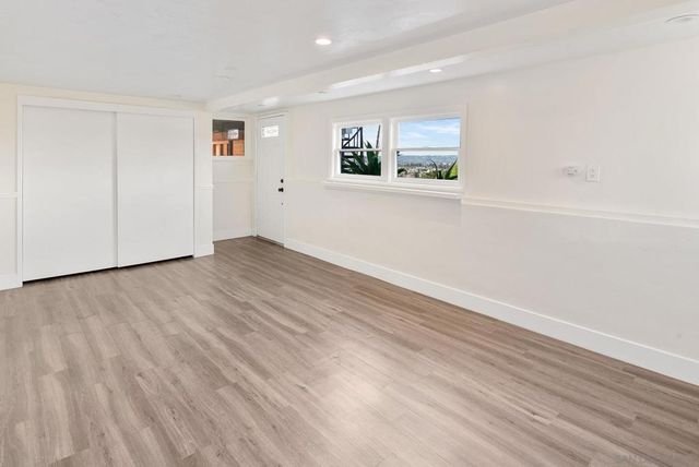 1192 Merritt Dr, El Cajon, CA 92020