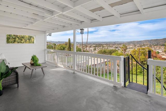 1192 Merritt Dr, El Cajon, CA 92020