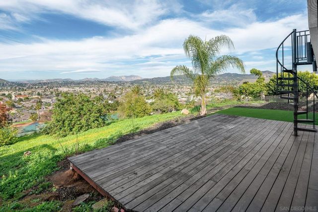 1192 Merritt Dr, El Cajon, CA 92020