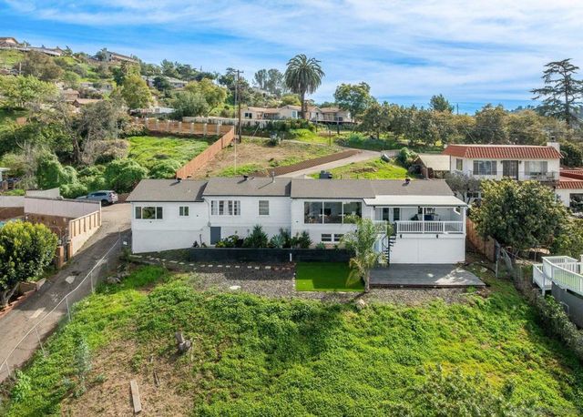 1192 Merritt Dr, El Cajon, CA 92020