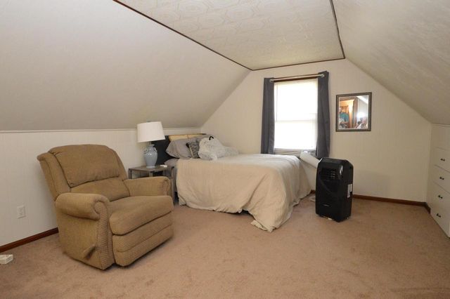 2235 W Tripoli AVENUE, Milwaukee, WI 53221