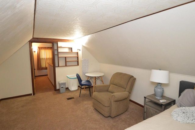 2235 W Tripoli AVENUE, Milwaukee, WI 53221