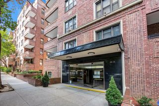 123-35 82nd Road 4H, Kew Gardens, NY 11415