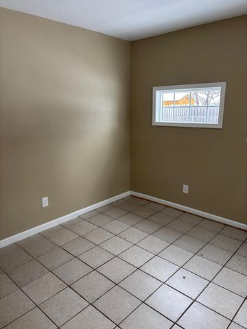 415 S Main Street, Lawton Vllg, MI 49065