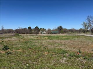 4 W Houston Street, Lavaca, AR 72941