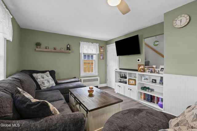 1820 Helderberg Avenue, Rotterdam, NY 12306