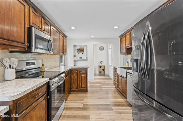1820 Helderberg Avenue, Rotterdam, NY 12306
