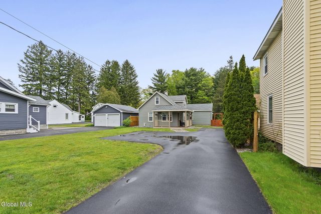 1820 Helderberg Avenue, Rotterdam, NY 12306