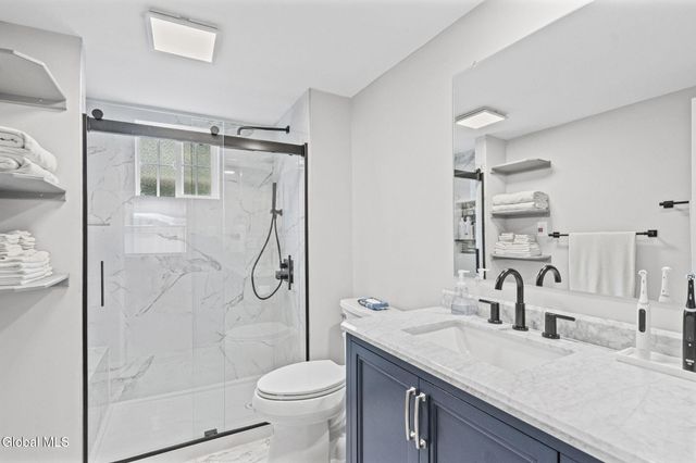 1820 Helderberg Avenue, Rotterdam, NY 12306