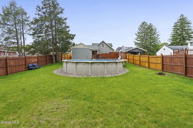 1820 Helderberg Avenue, Rotterdam, NY 12306