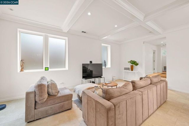 1333 Warren St, Martinez, CA 94553