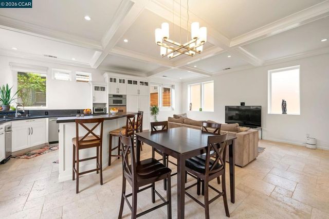 1333 Warren St, Martinez, CA 94553