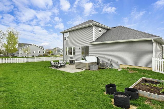 5934 Saturn Drive, Madison, WI 53718