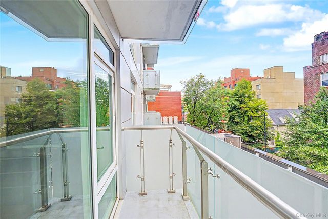 142-38 37th Ave 4H, Flushing, NY 11354